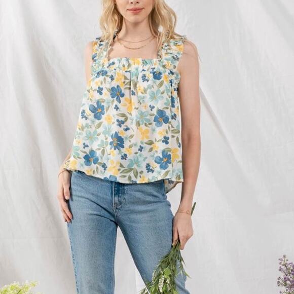 NWT Ruched Strap Floral Top Size Medium - Picture 5 of 7